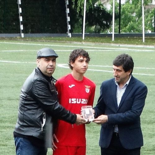 Cartão Branco premeia Fair-Play de jovem jogador do Sport Viseu e Benfica