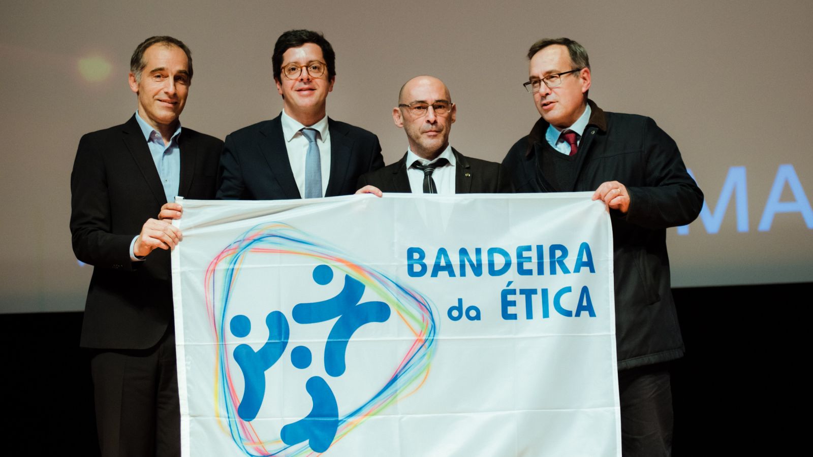 FPP recebe a Bandeira da Ética